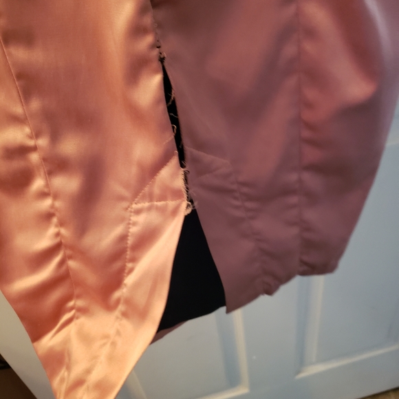 Mon Cheri Deadly Dames wiggle dress - Picture 2 of 3